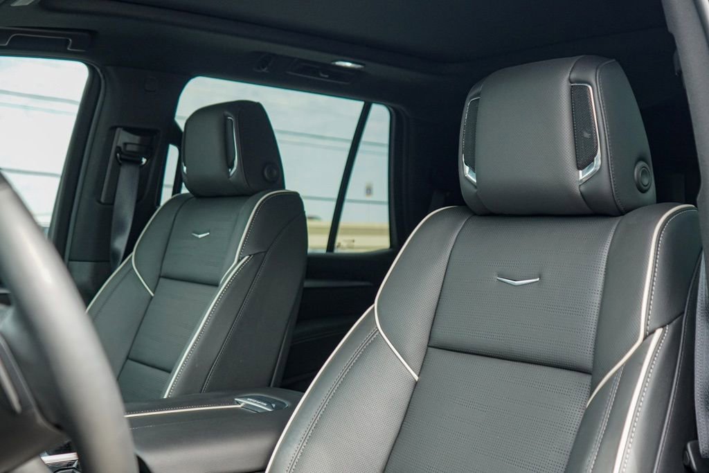 New 2025 Cadillac Escalade Sport w/ Touring Package AWD/4WD image 11