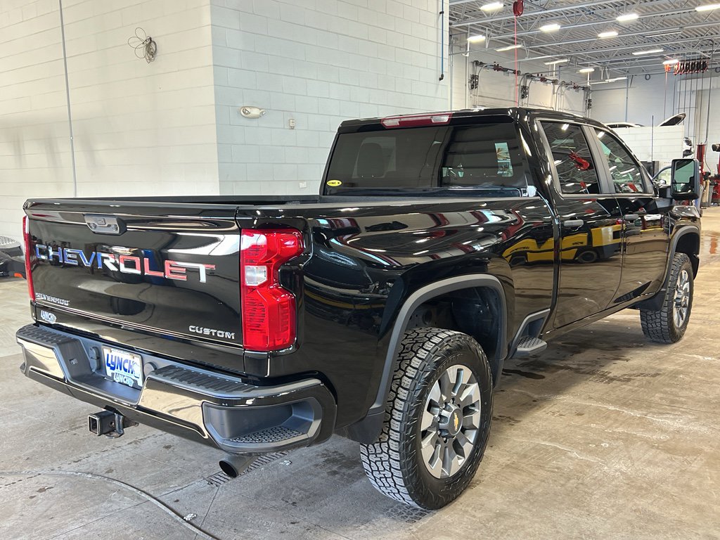 Used 2023 Chevrolet Silverado 2500 Custom w/ Custom Convenience Package image 4