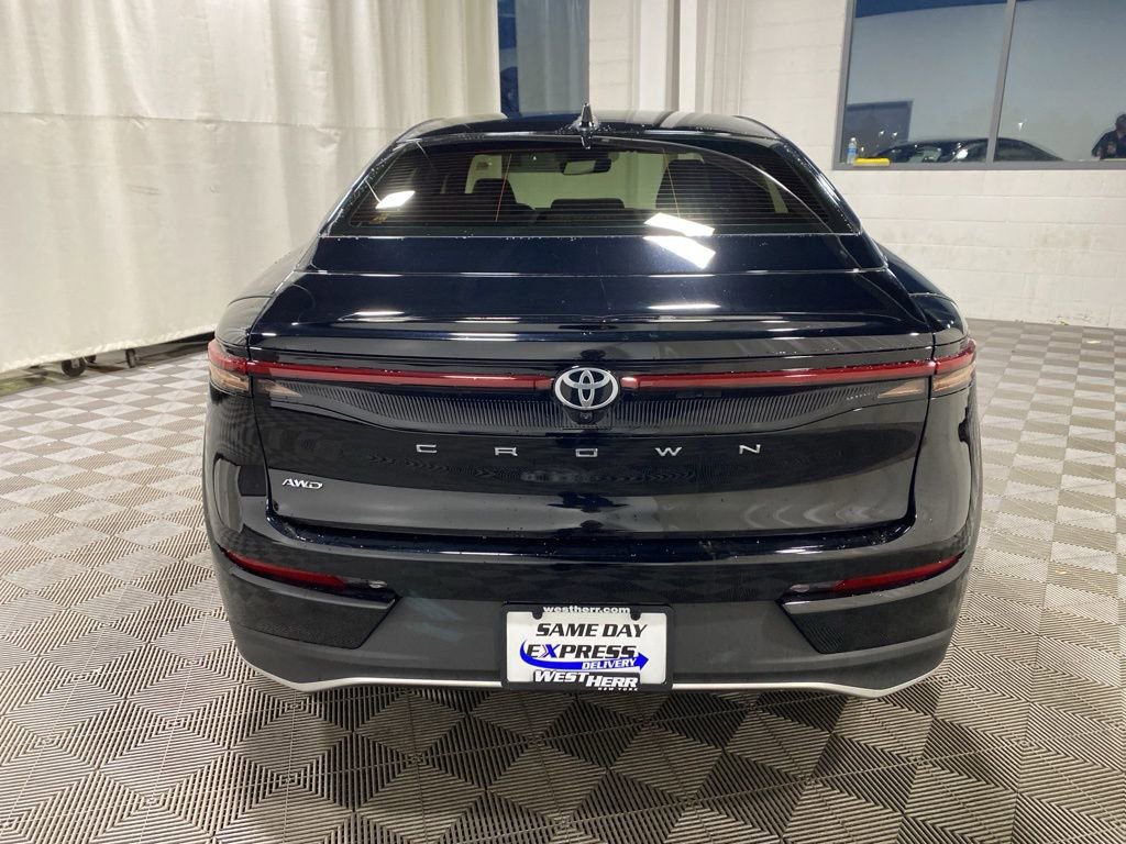 Used 2023 Toyota Crown XLE image 16