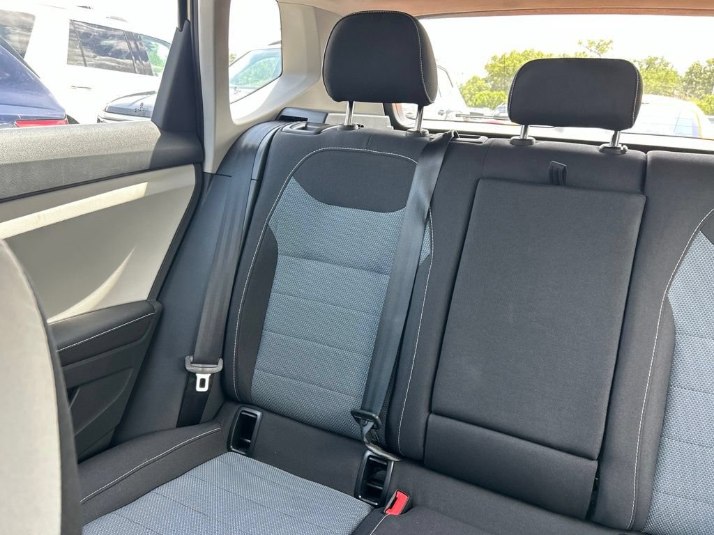 Certified 2025 Volkswagen Taos S FWD image 12