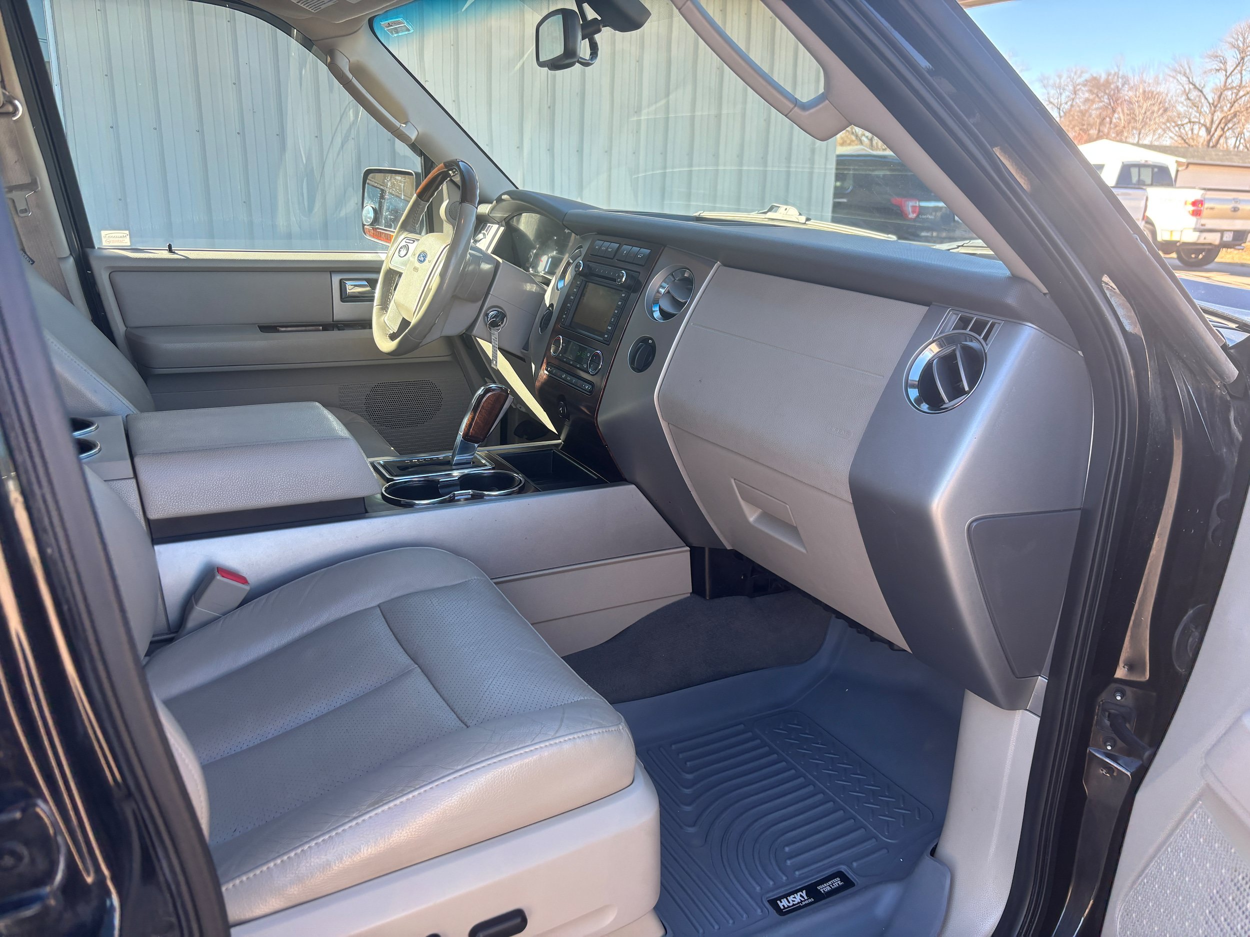 Used 2010 Ford Expedition EL Limited AWD/4WD image 15