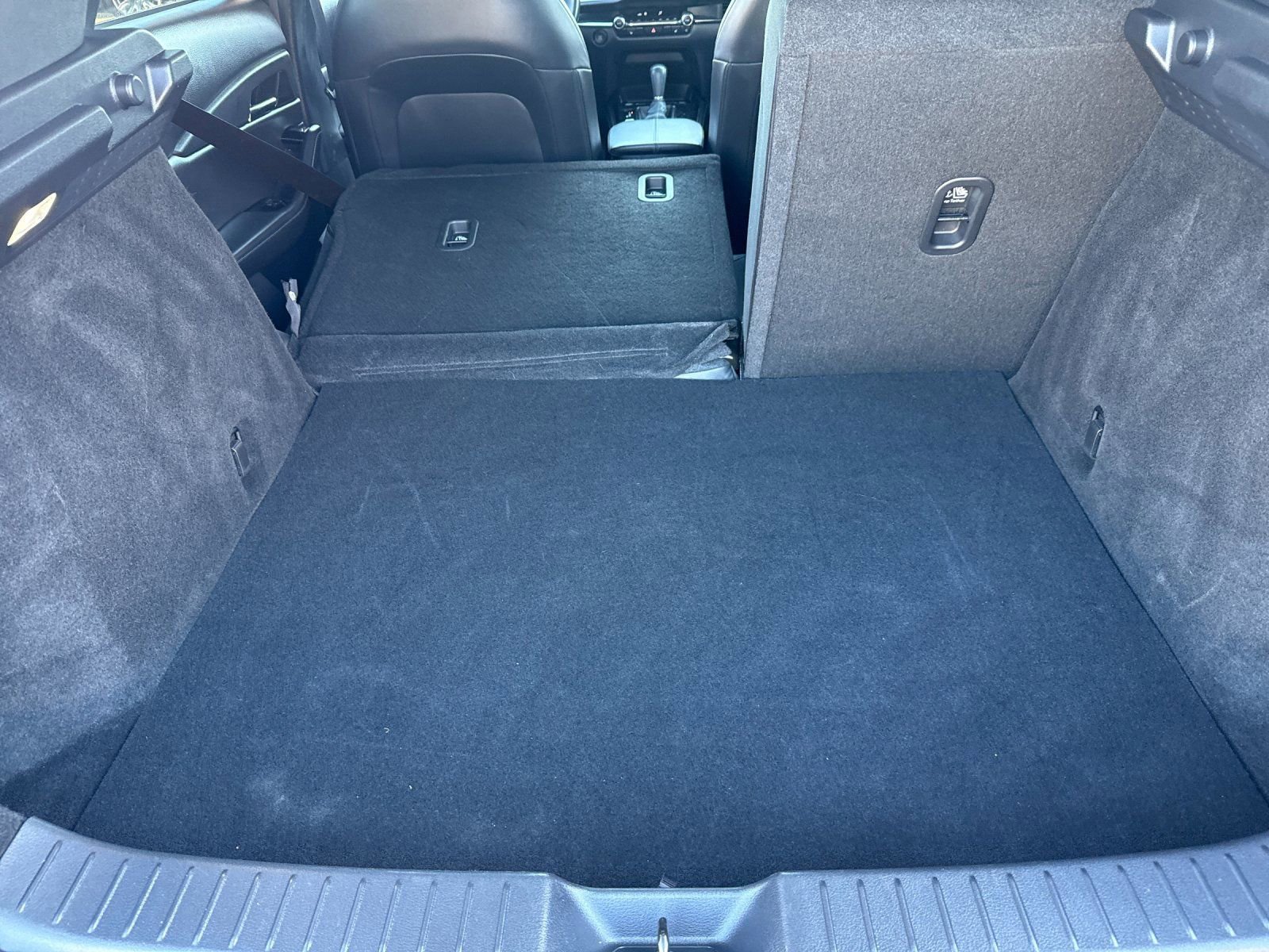 Used 2024 MAZDA CX-30 AWD 2.5 S w/ Preferred Package image 16