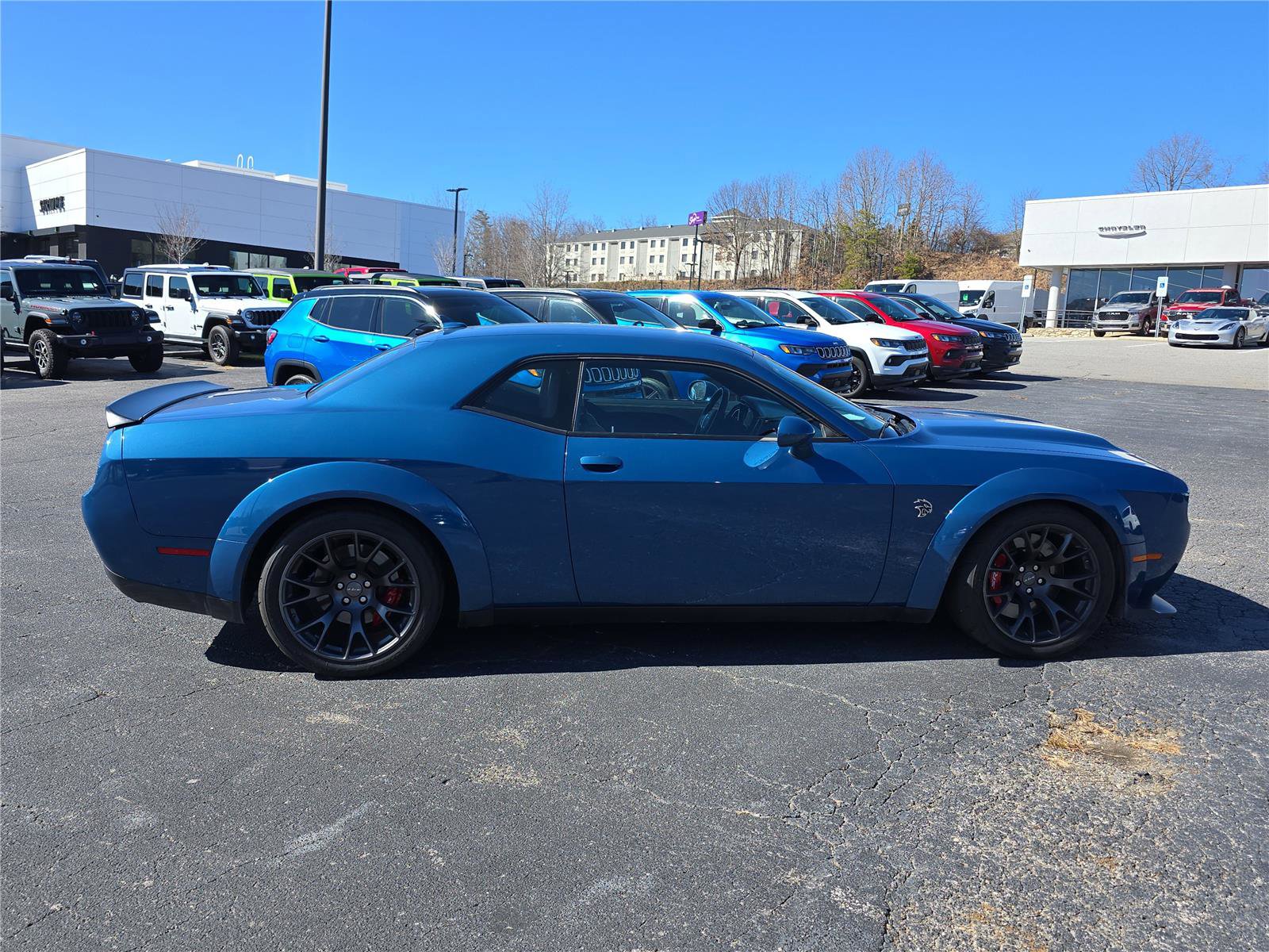Used 2021 Dodge Challenger SRT Hellcat image 2