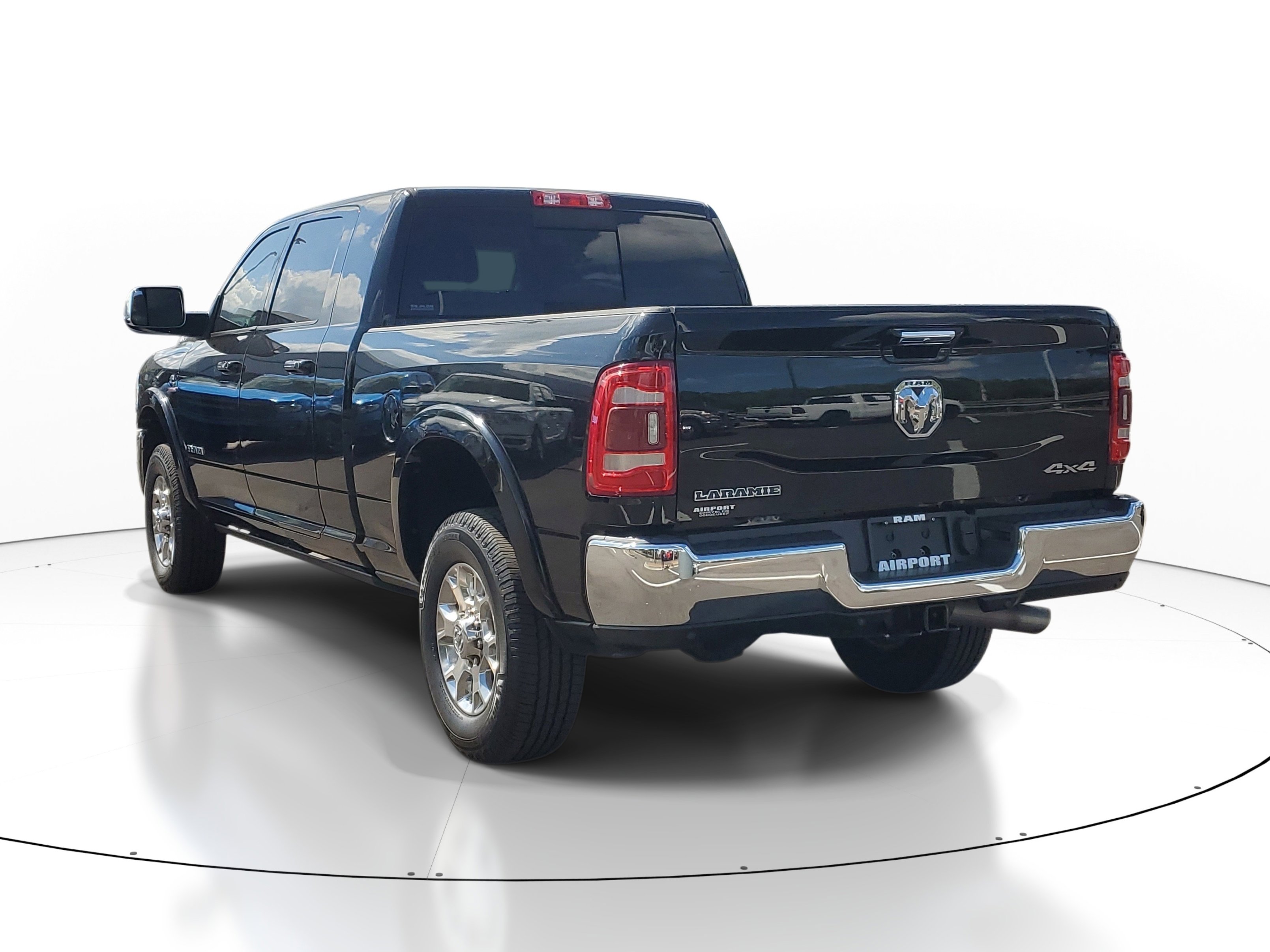 Used 2020 RAM 3500 Laramie image 3