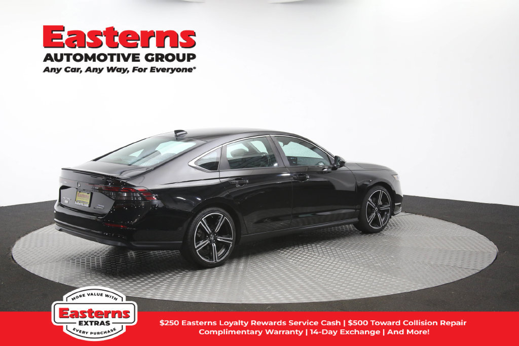 Used 2024 Honda Accord Sport image 39