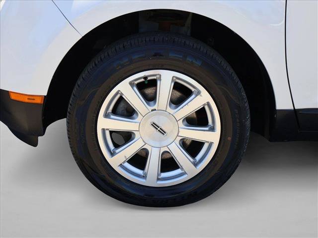 Used 2009 Lincoln MKX 2WD image 27