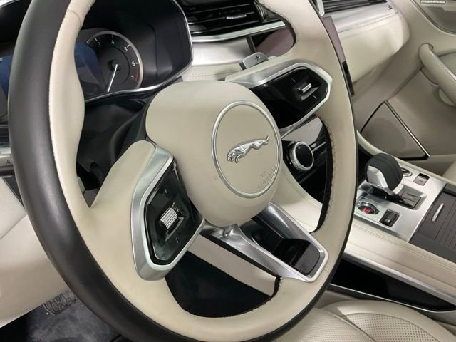 Used 2022 Jaguar F-PACE S image 19