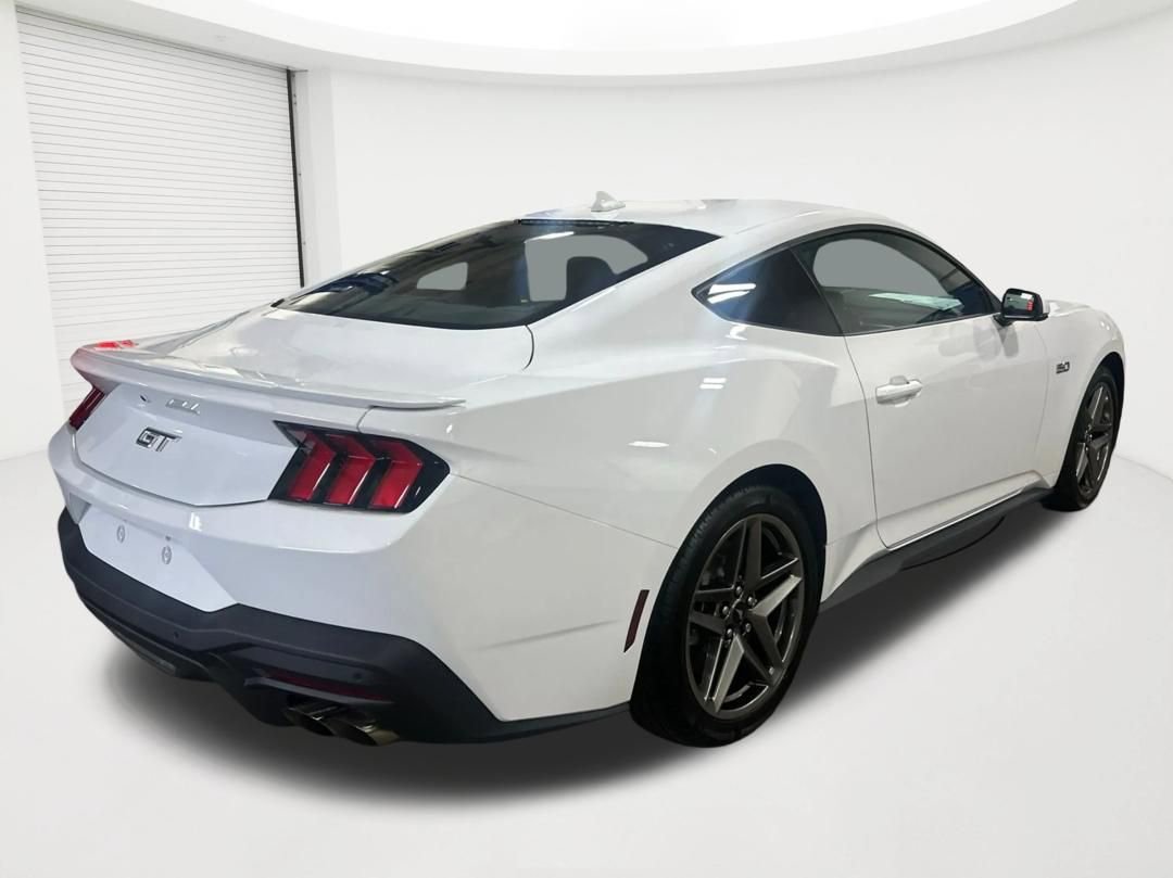 Used 2024 Ford Mustang GT Premium image 5