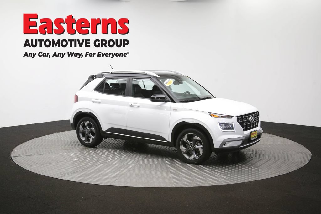 Used 2025 Hyundai Venue Limited FWD image 47