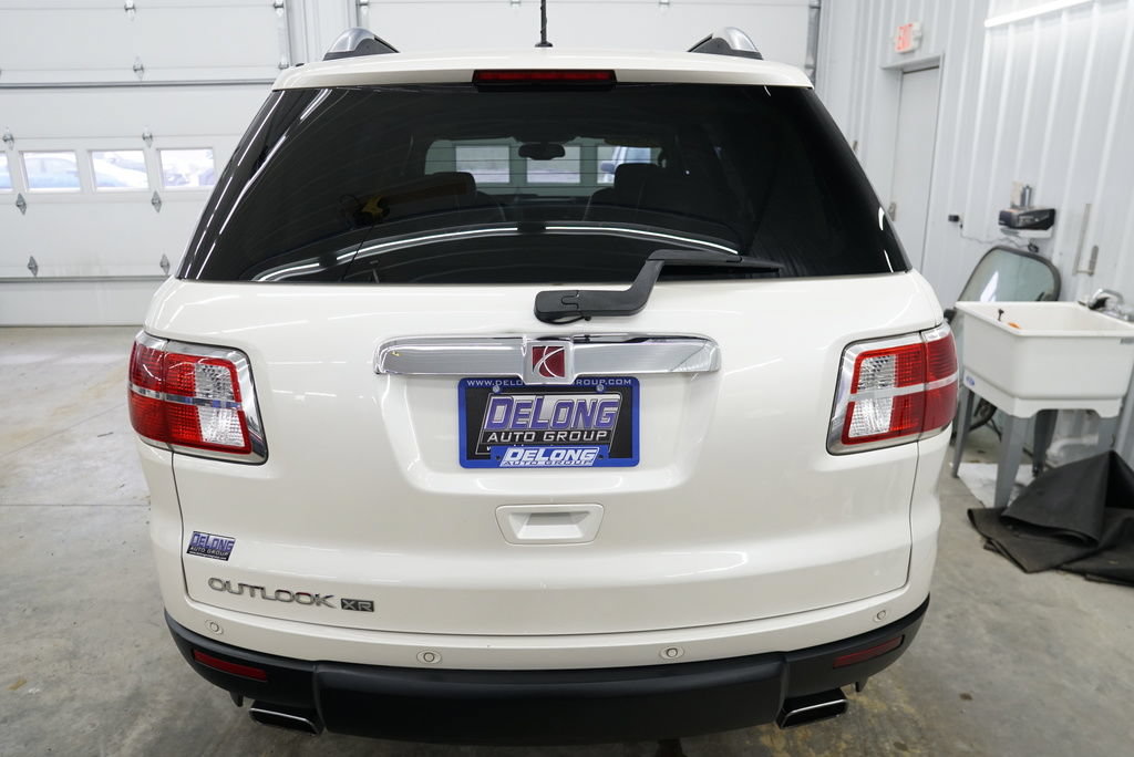 Used 2007 Saturn Outlook XR w/ Premium Trim Pkg FWD image 12