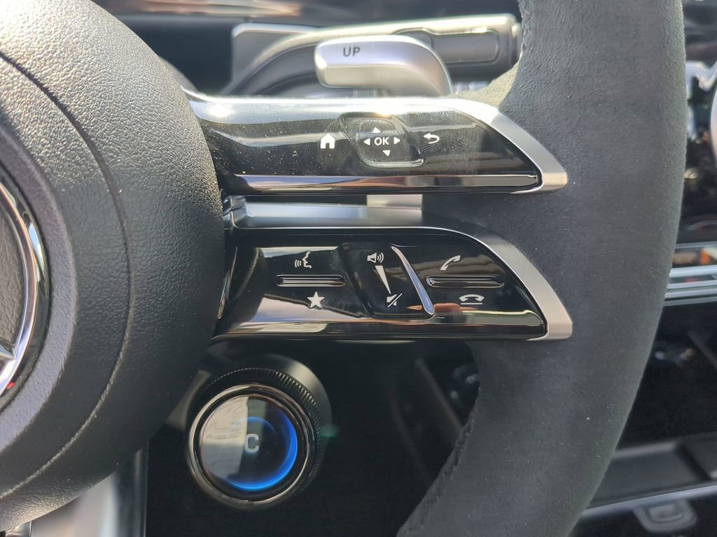 New 2024 Mercedes-Benz GLB 35 AMG 4MATIC image 14