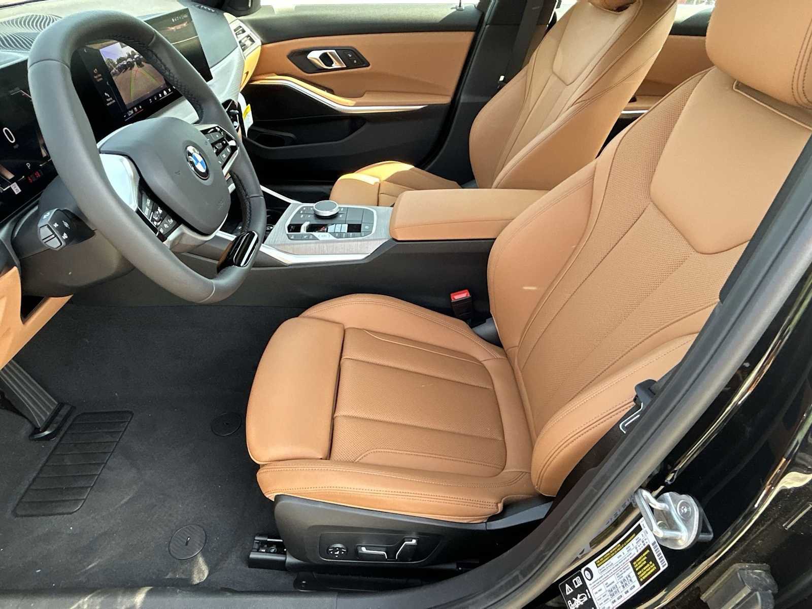 Used 2025 BMW 330i xDrive Sedan w/ Convenience Package image 17