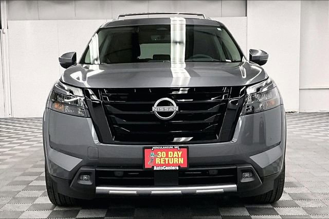 New 2025 Nissan Pathfinder Platinum w/ Lighting Package (N93) image 16