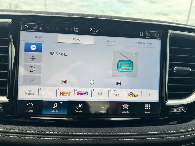 New 2026 Chrysler Pacifica Select image 21