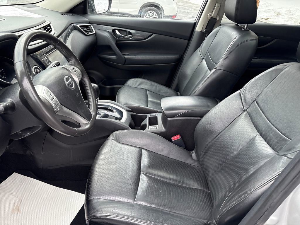 Used 2015 Nissan Rogue SL w/ SL Premium Package image 9
