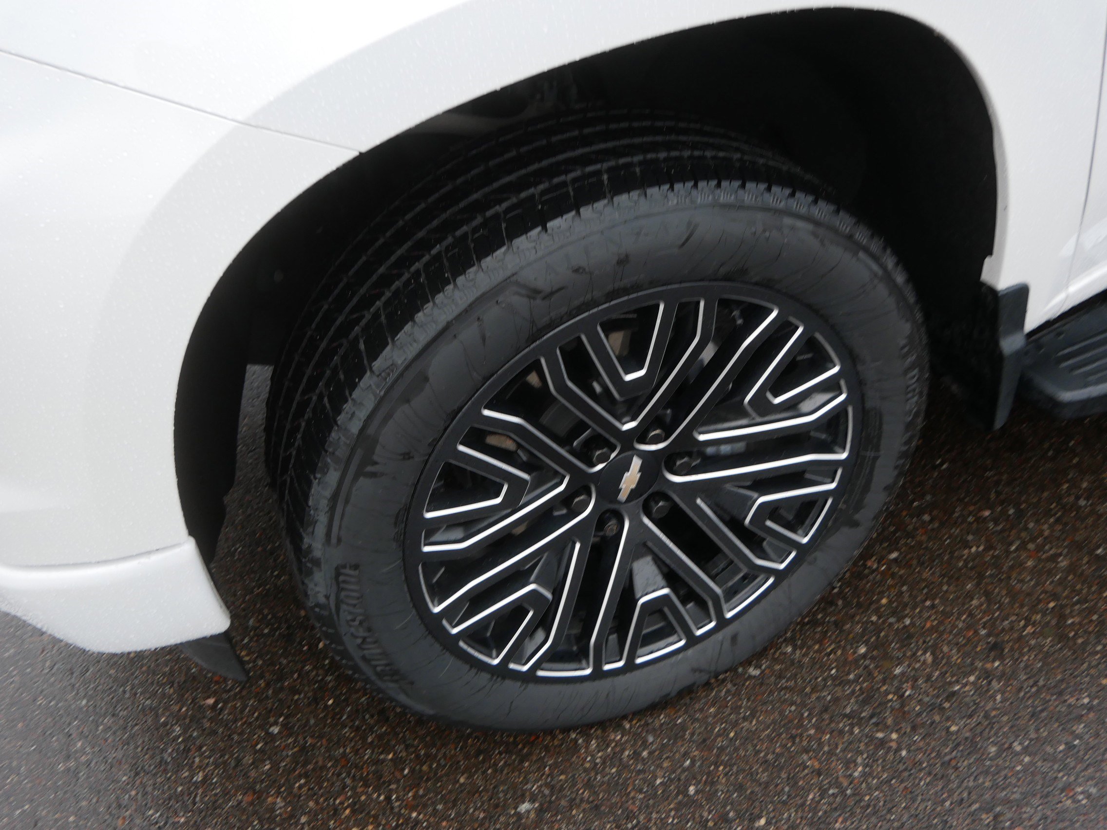 Used 2023 Chevrolet Silverado 1500 High Country w/ High Country Premium Package image 16