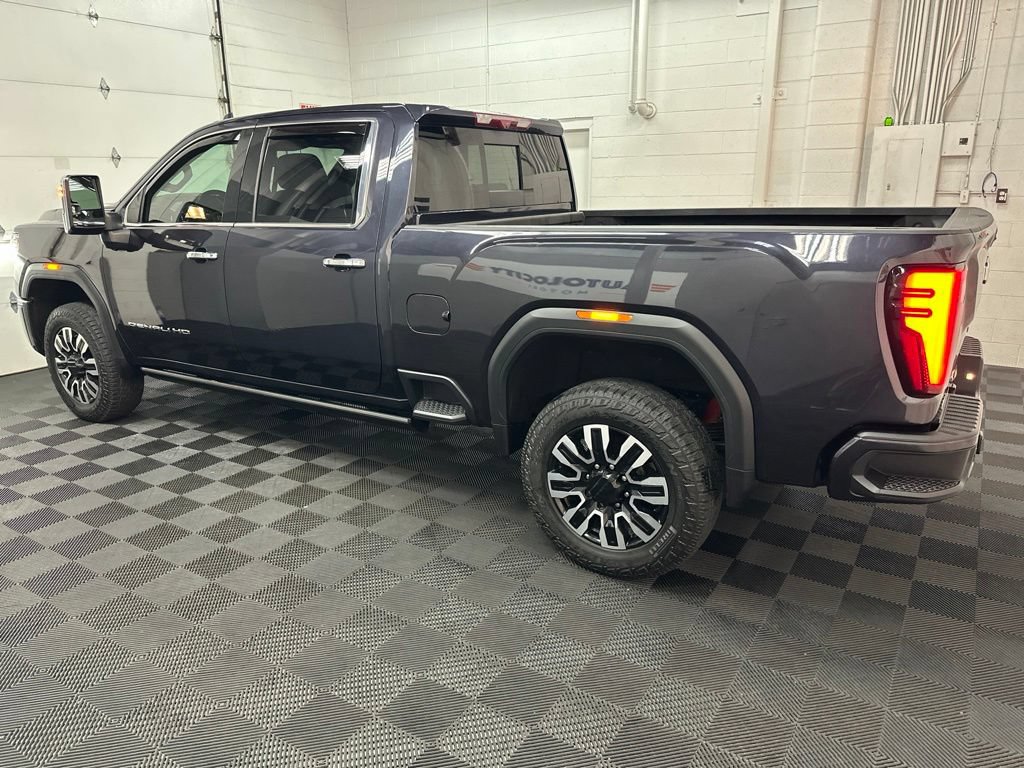 Used 2025 GMC Sierra 2500 Denali Ultimate AWD/4WD image 6