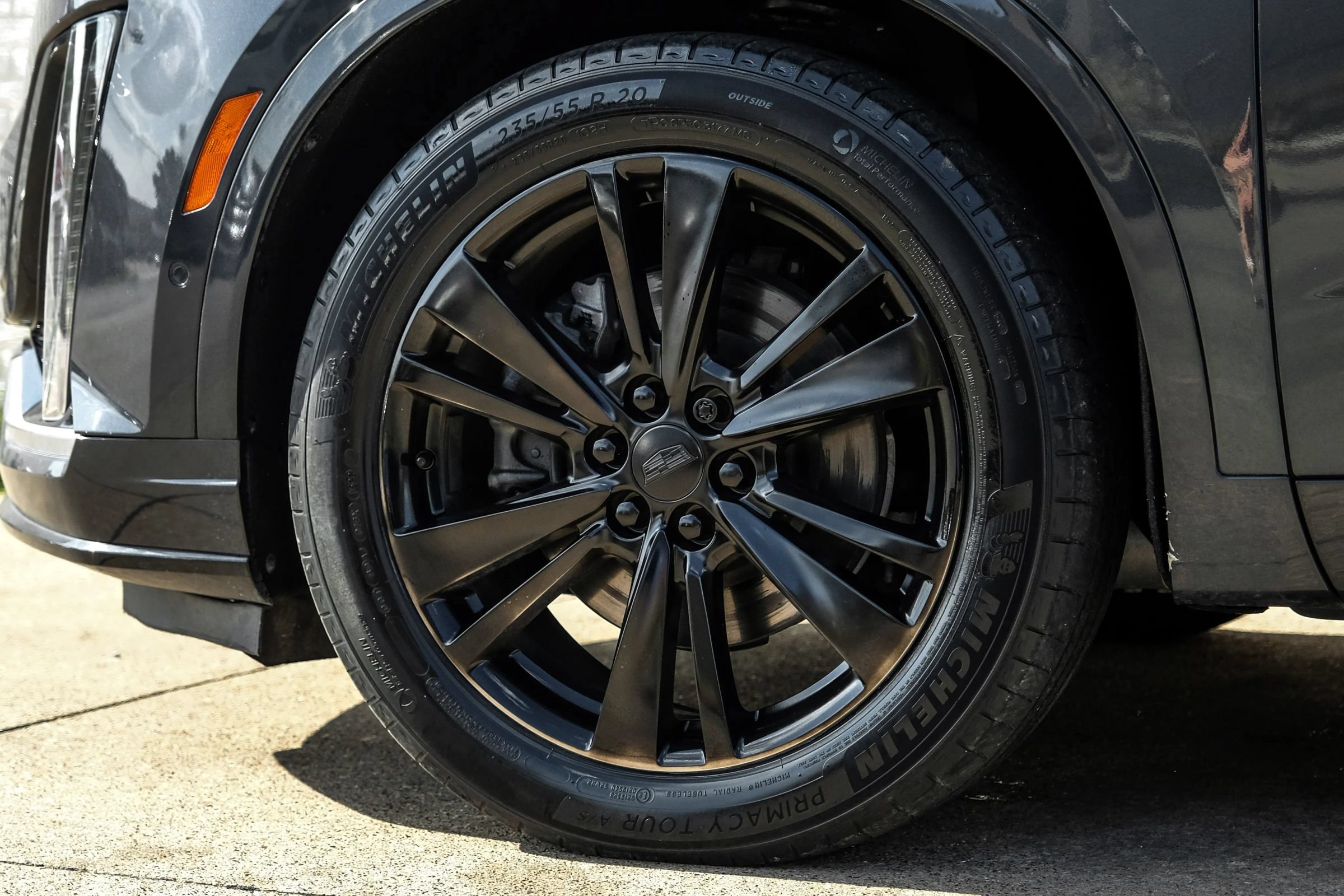 Used 2022 Cadillac XT6 Premium Luxury w/ Technology Package FWD image 47