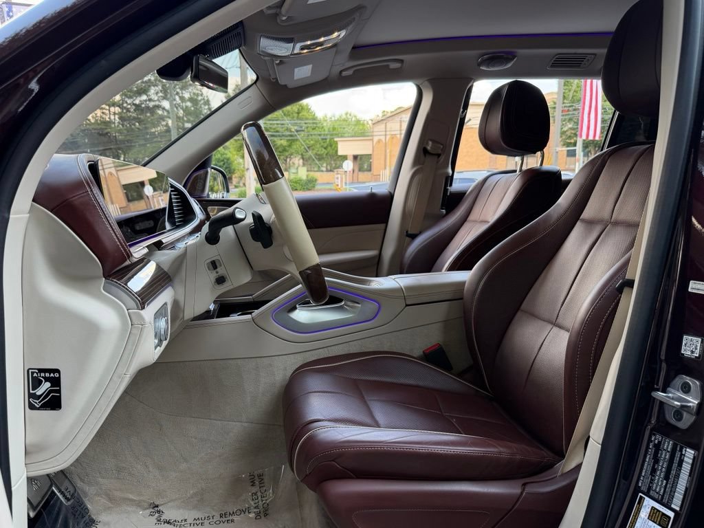 Used 2022 Mercedes-Benz Maybach GLS 600 4MATIC image 25
