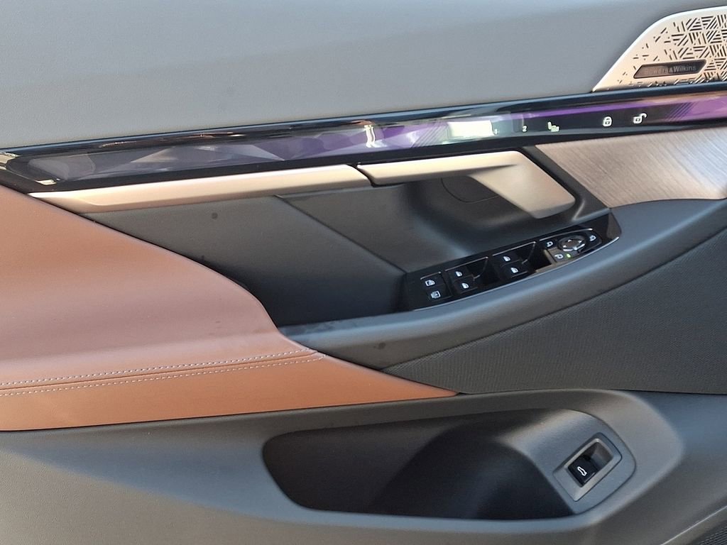 Certified 2026 BMW i5 eDrive40 w/ Executive Package image 13