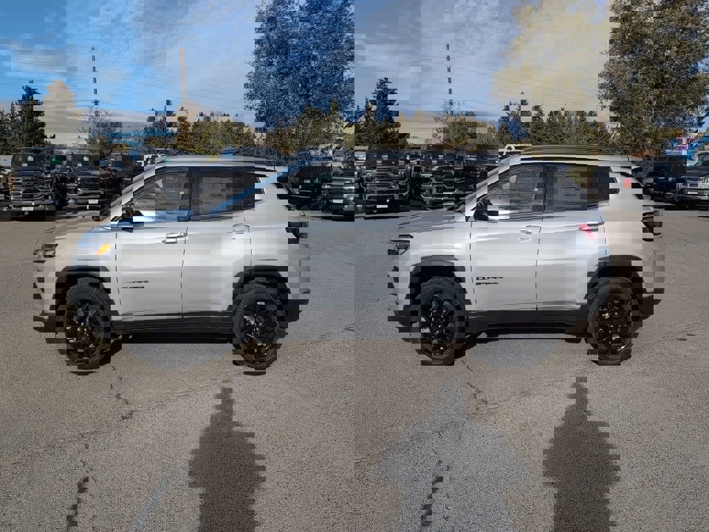 New 2026 Jeep Compass Latitude w/ Quick Order Package 29K image 6