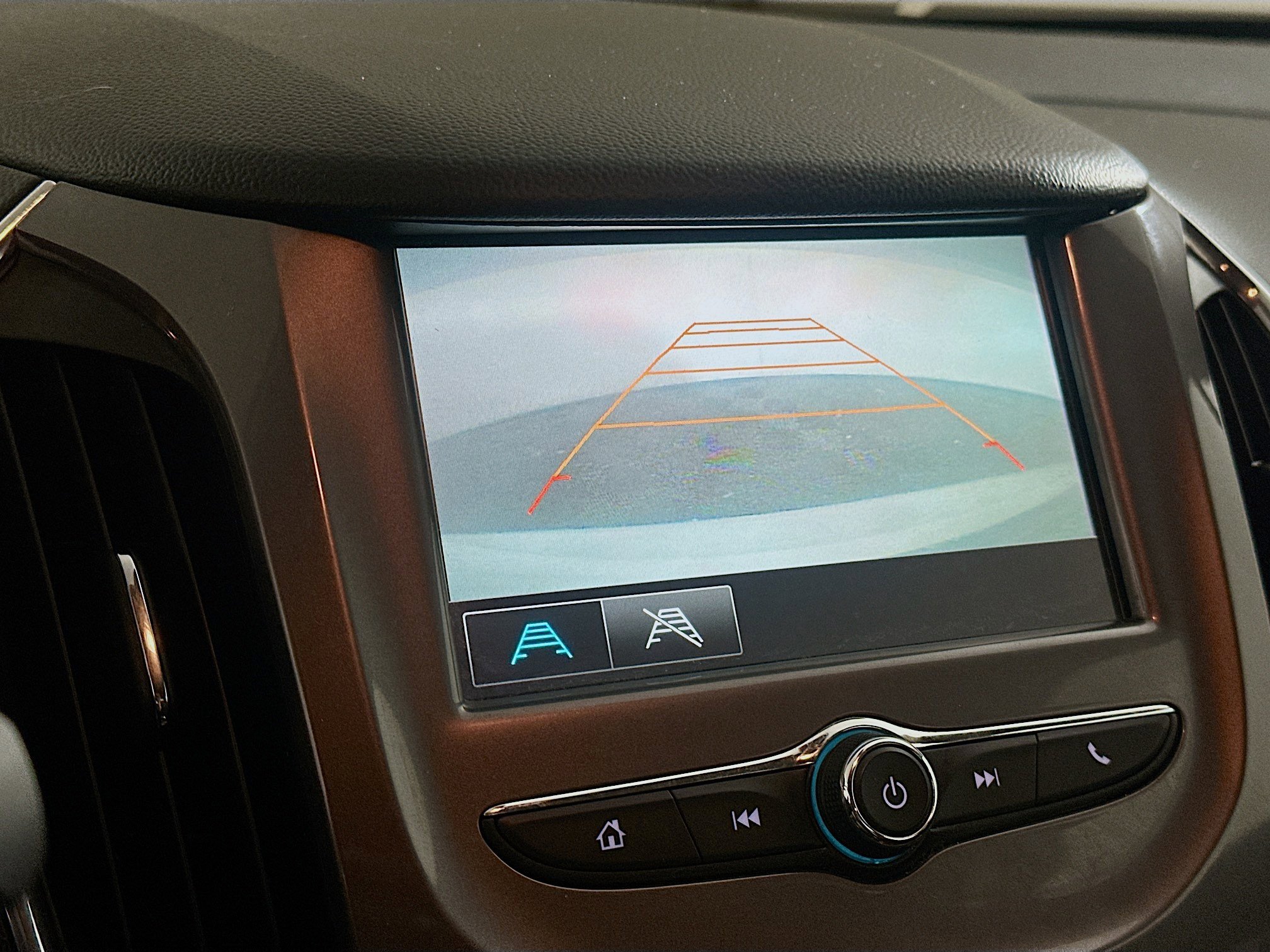 Used 2017 Chevrolet Cruze LT image 21