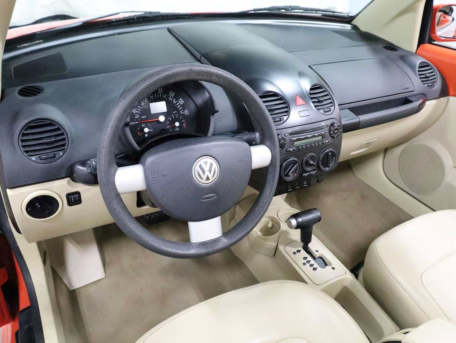 Used 2005 Volkswagen Beetle GLS FWD image 4