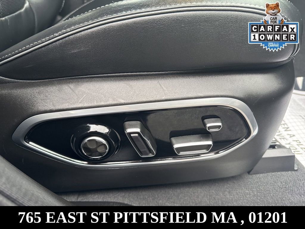 Used 2022 Jeep Grand Cherokee Overland w/ Adv Protech Group III image 17