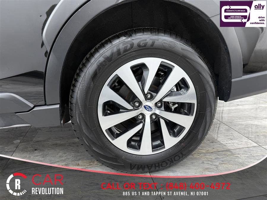 Used 2024 Subaru Outback Premium AWD/4WD image 13