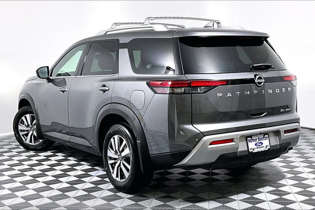Used 2022 Nissan Pathfinder SL AWD/4WD image 11