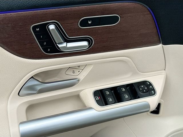 Used 2023 Mercedes-Benz GLA 250 4MATIC image 19