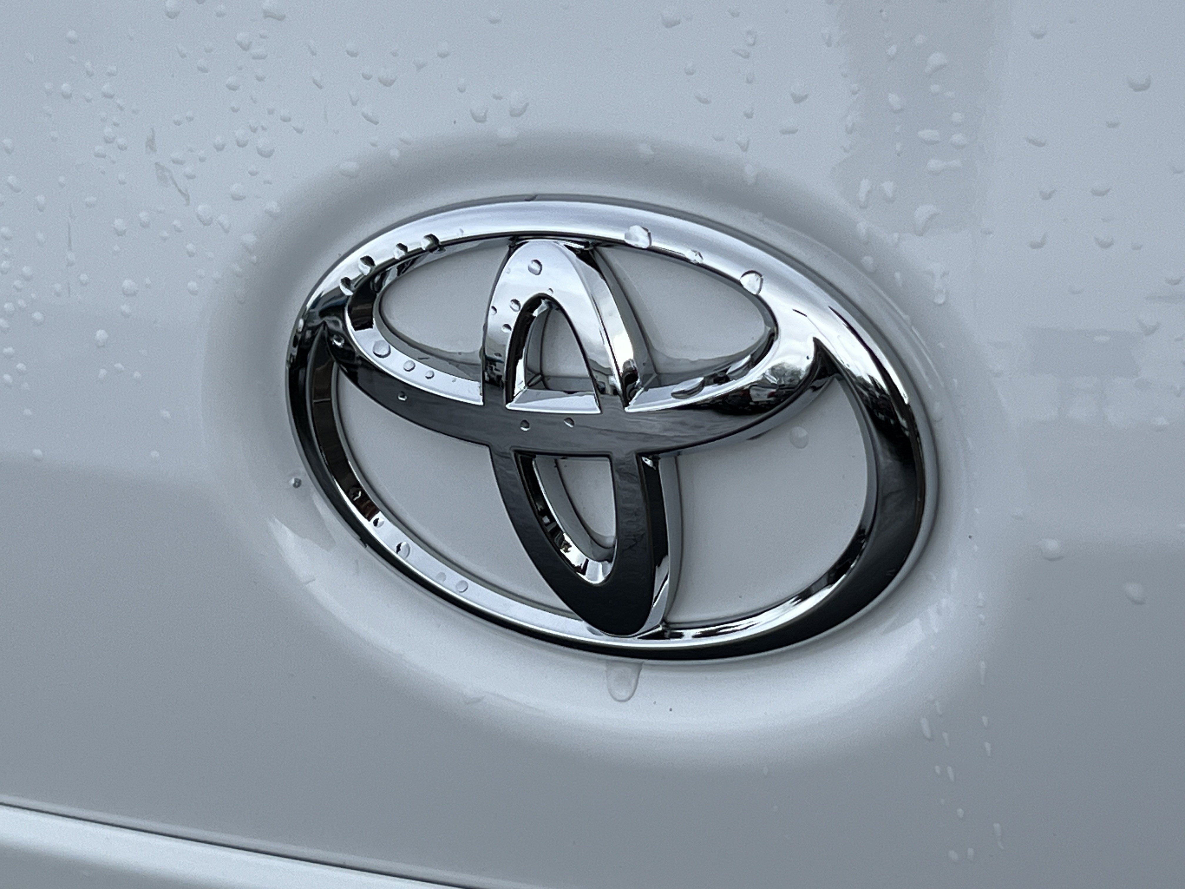 Used 2019 Toyota Sienna SE image 8