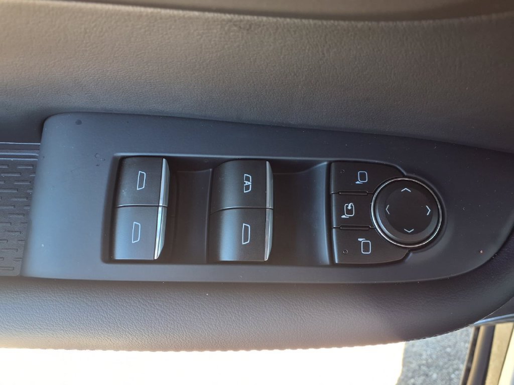 New 2027 Buick Enclave Sport Touring w/ Power Package FWD image 9
