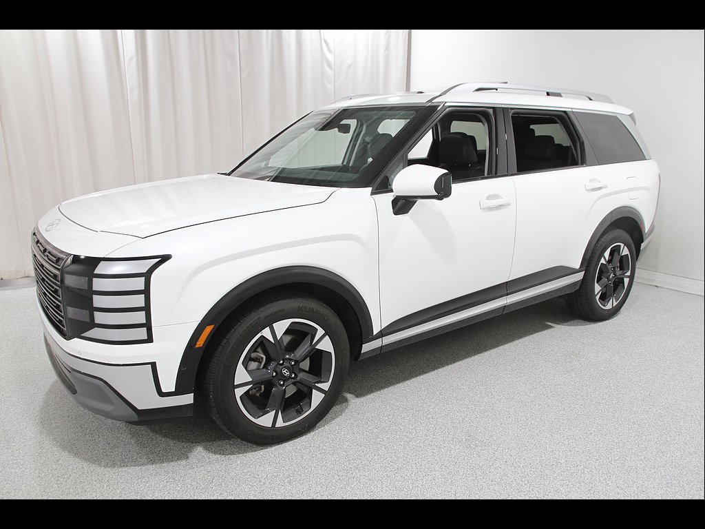 Certified 2026 Hyundai Palisade Limited AWD/4WD image 3