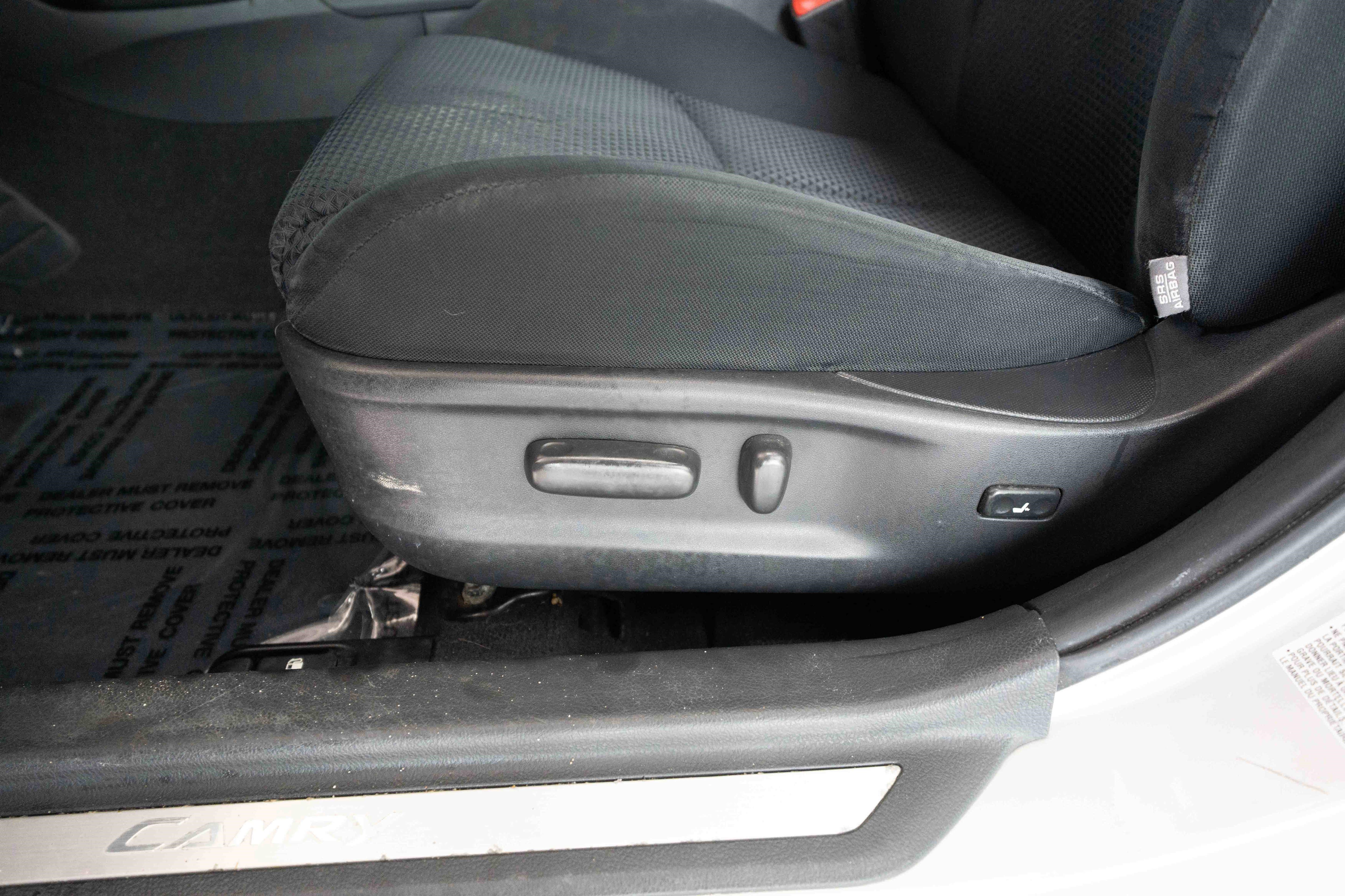 Used 2011 Toyota Camry SE w/ SE Extra-Value Pkg #1 image 12