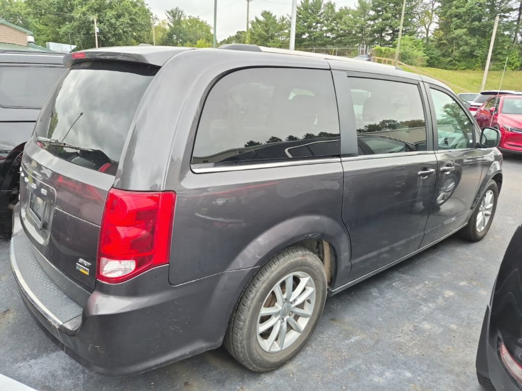 Used 2019 Dodge Grand Caravan SXT FWD image 4