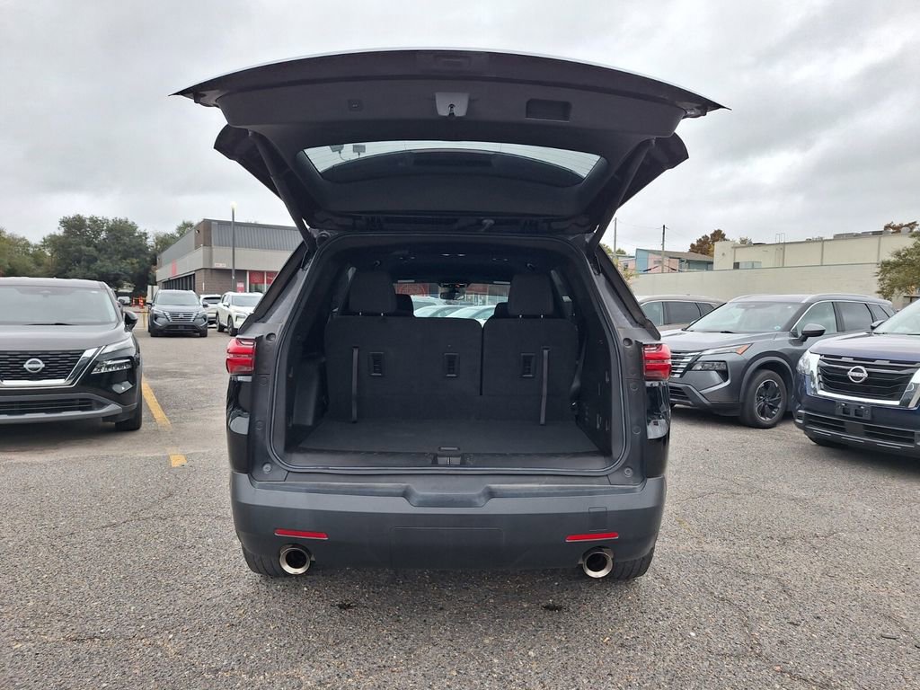 Used 2023 Chevrolet Traverse LT image 26