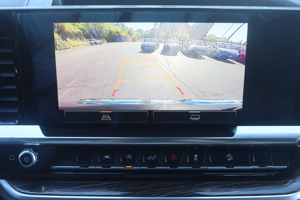 Used 2022 GMC Sierra 1500 Elevation w/ X31 Off-Road Package AWD/4WD image 13