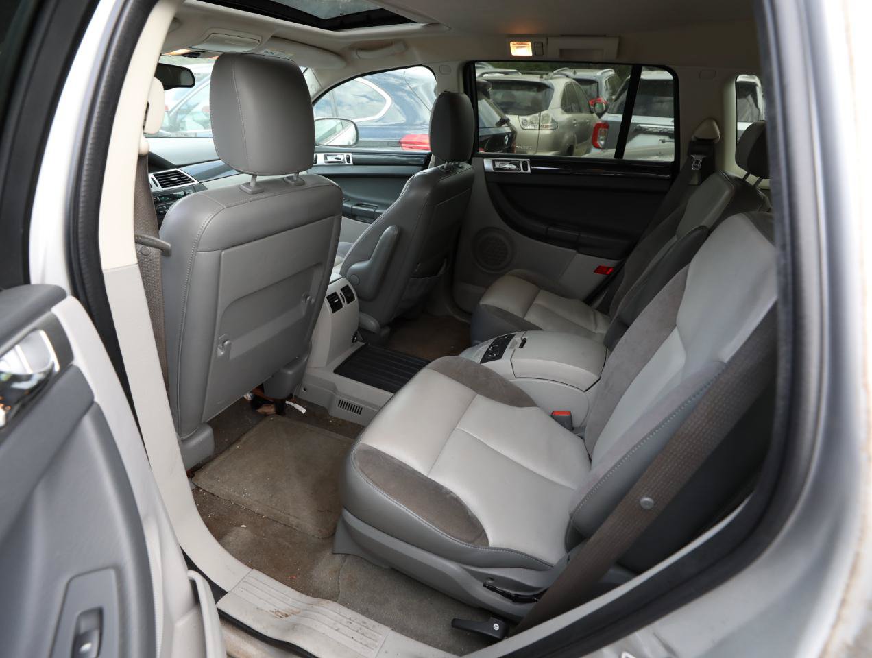 Used 2008 Chrysler Pacifica Touring FWD image 13