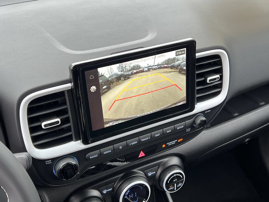 New 2025 Hyundai Venue Limited FWD image 11