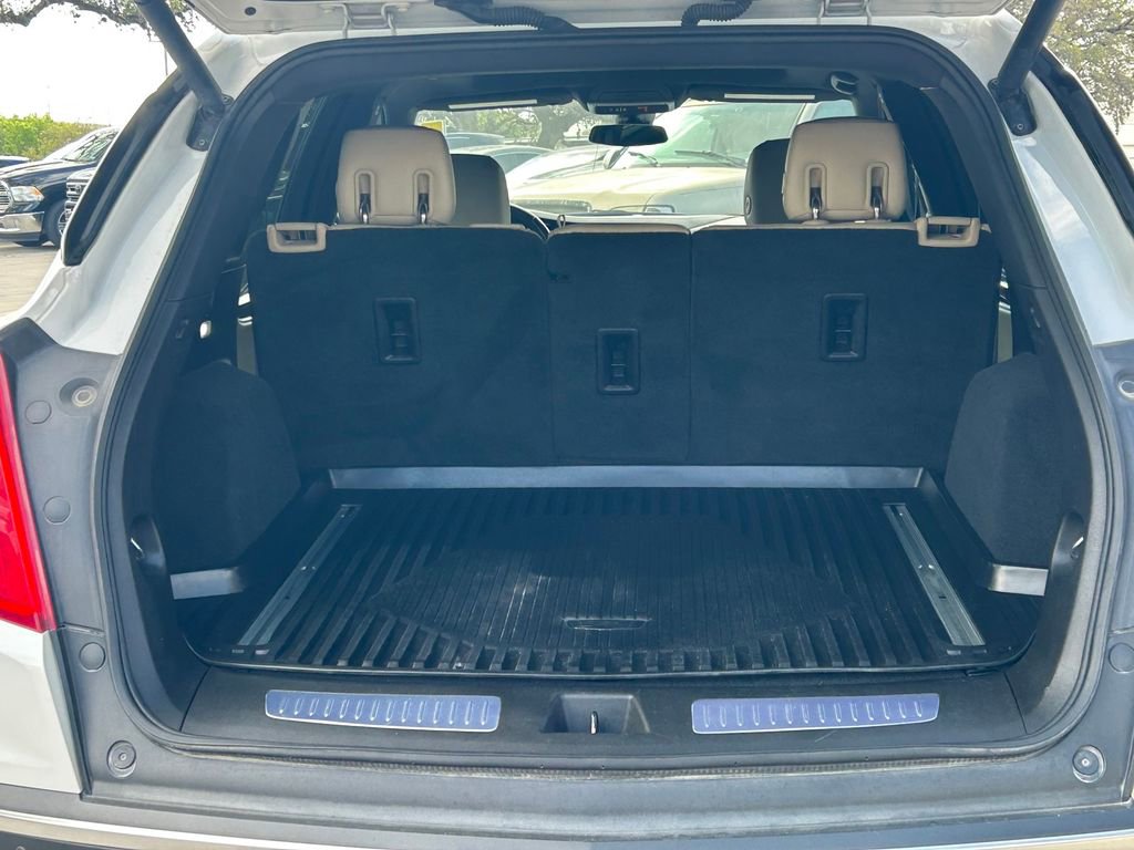Used 2019 Cadillac XT5 Luxury FWD image 16