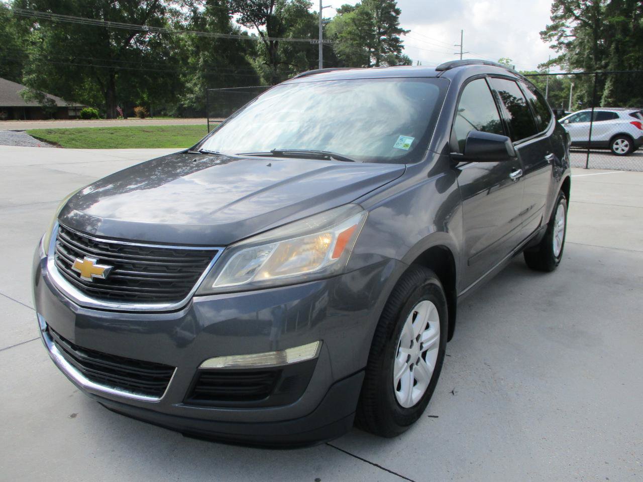 Used 2014 Chevrolet Traverse LS FWD image 21