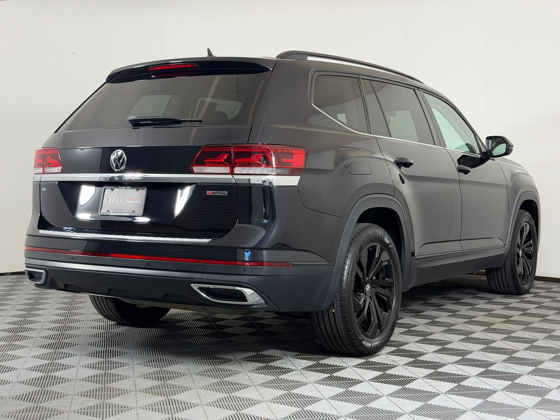 Used 2022 Volkswagen Atlas SE AWD/4WD image 9