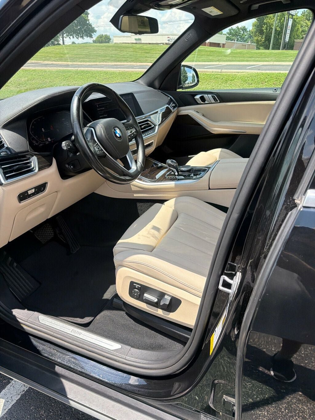 Used 2020 BMW X5 sDrive40i w/ Premium Package RWD image 9