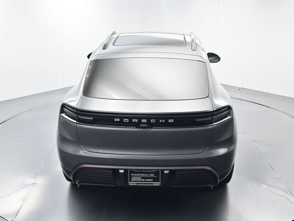 Certified 2025 Porsche Macan Electric RWD image 36