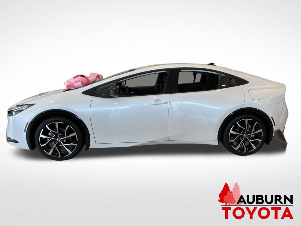 New 2026 Toyota Prius Plug-In Hybrid FWD image 4
