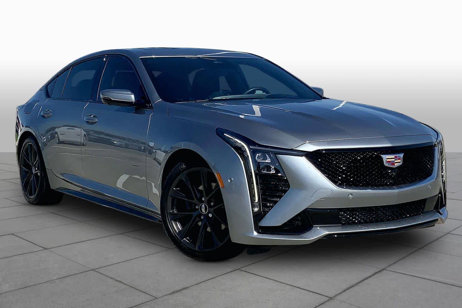 Used 2025 Cadillac CT5 Sport RWD image 2
