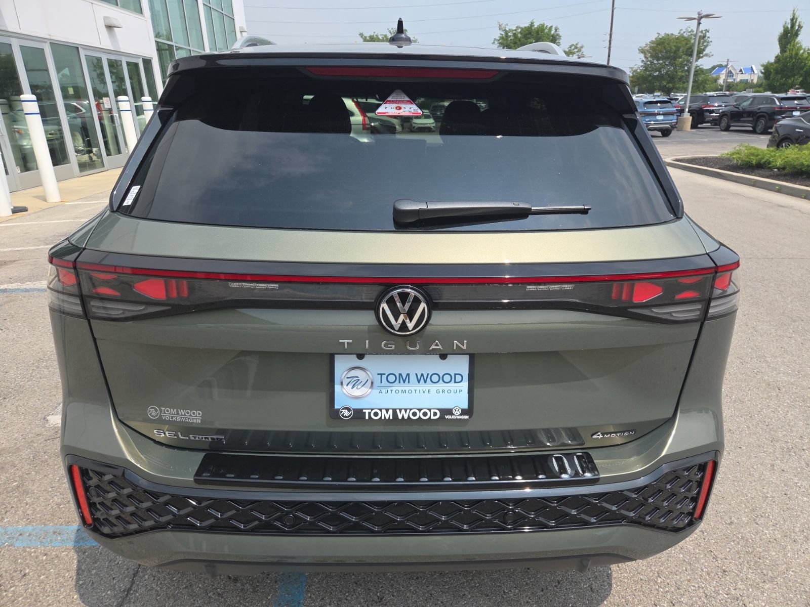 New 2026 Volkswagen Tiguan SEL R-Line AWD/4WD image 6