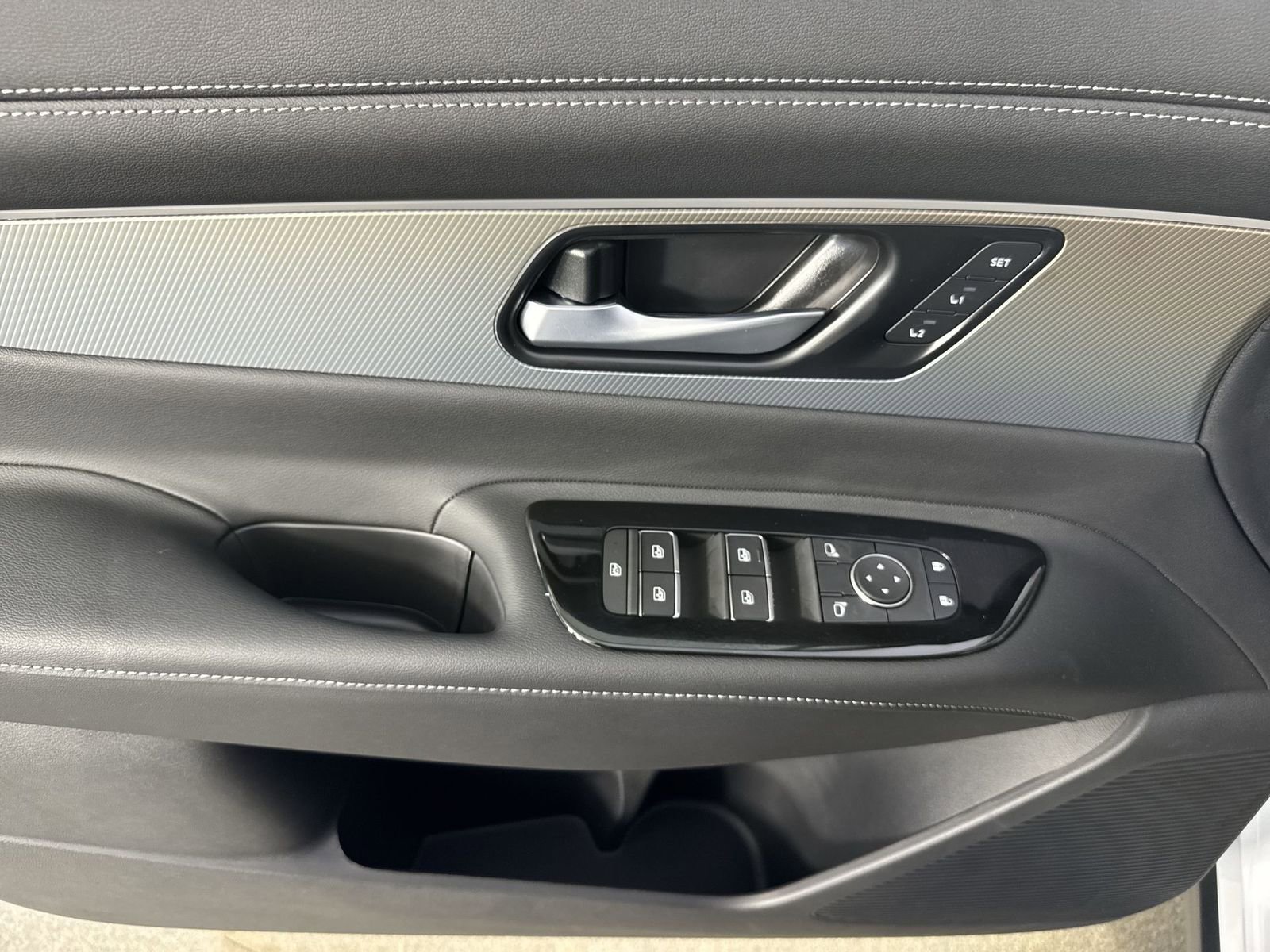 New 2025 Nissan Murano SL w/ Cargo Package image 21