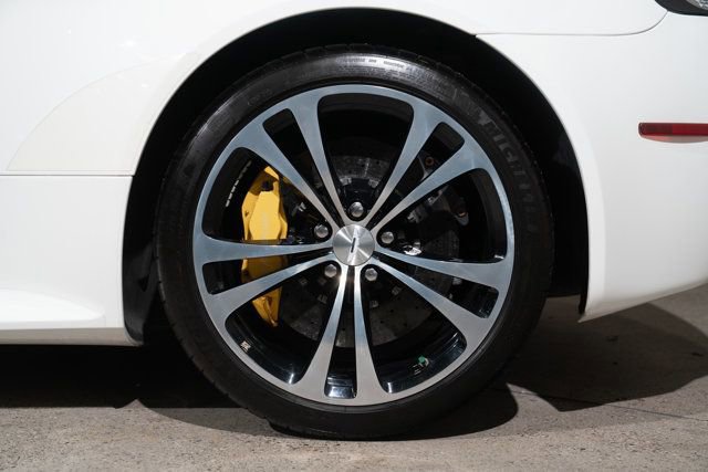 Used 2015 Aston Martin V12 Vantage S RWD image 36